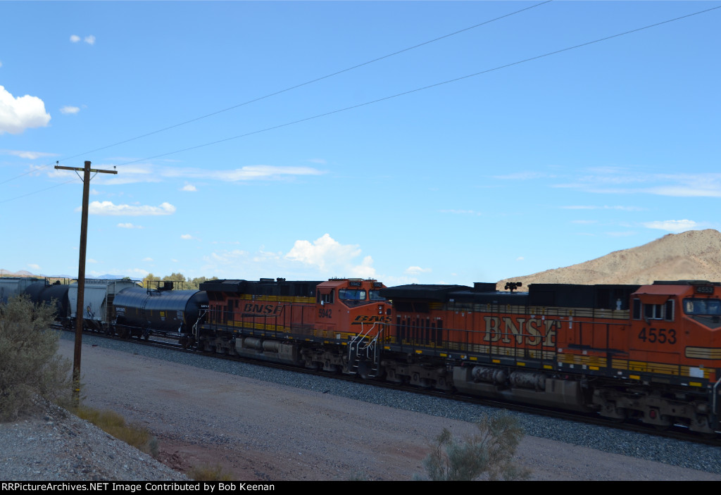 BNSF 5942